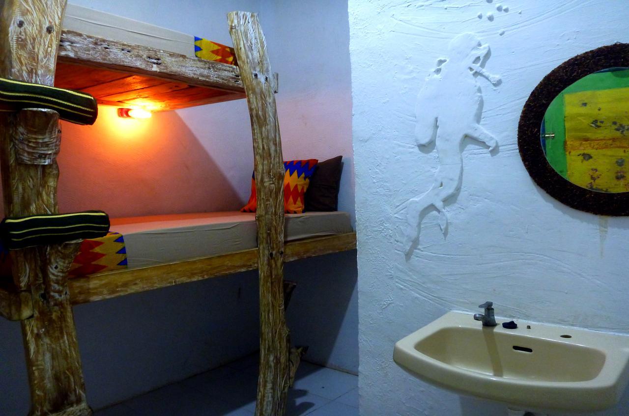 Gipsy Backpackers Hostel Quần đảo Gili Ngoại thất bức ảnh