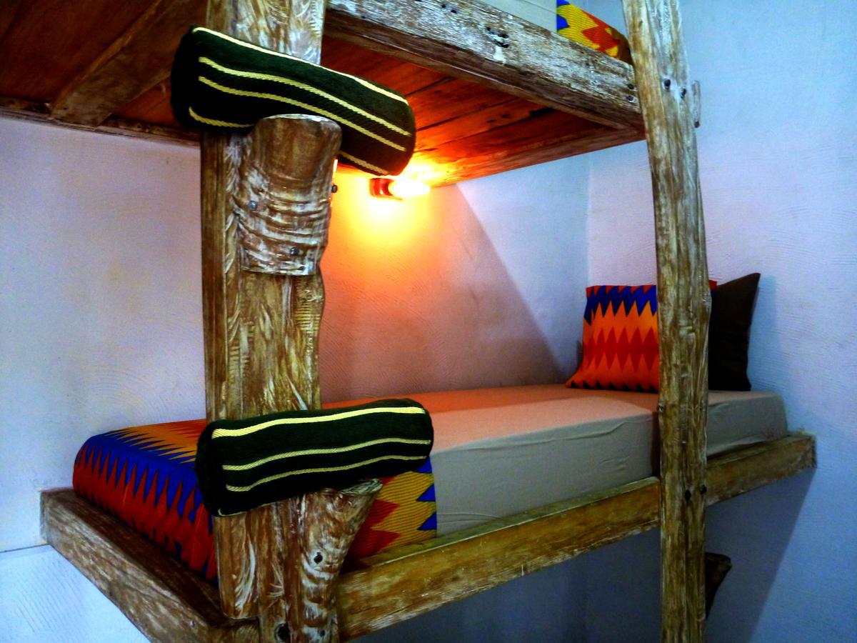 Gipsy Backpackers Hostel Quần đảo Gili Ngoại thất bức ảnh
