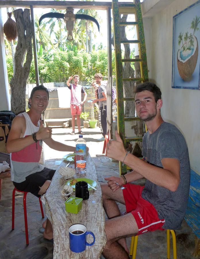 Gipsy Backpackers Hostel Quần đảo Gili Ngoại thất bức ảnh